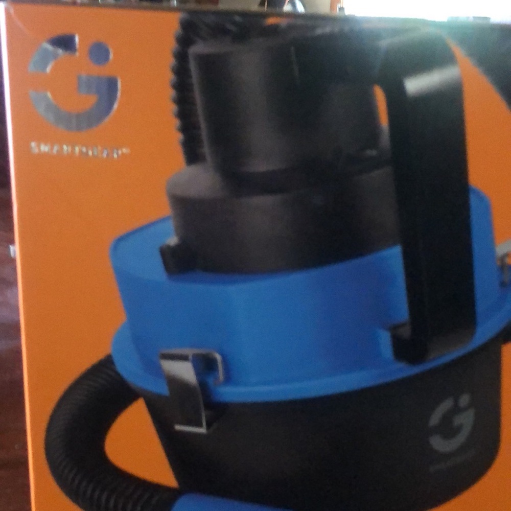 Smart gear auto vacuum. NIB